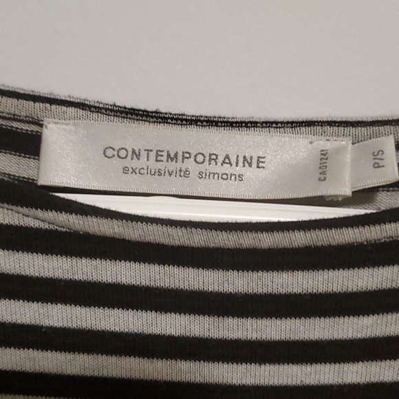 💫 2/$25 • Black and Gray striped top - Picture 2 of 2